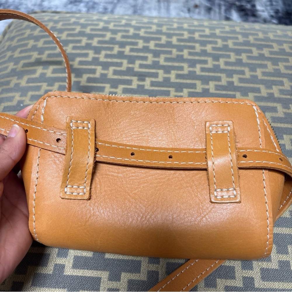 Portland leather belt bag - Picture 2 of 4